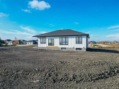 300 Caron Road N, St Francois Xavier, MB - Outdoor