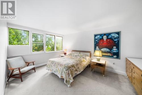 2 Garden Circle, Toronto, ON - Indoor Photo Showing Bedroom