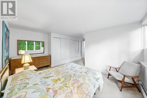 2 Garden Circle, Toronto, ON - Indoor Photo Showing Bedroom