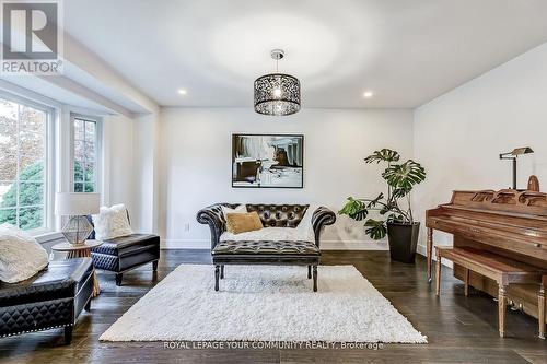 289 Tranquil Court, Pickering, ON - Indoor Photo Showing Living Room