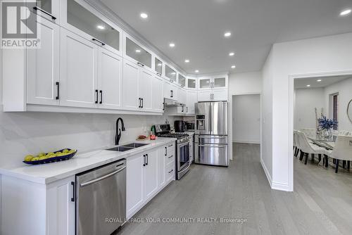 62 Laramie Crescent, Vaughan, ON - Indoor Photo Showing Kitchen With Stainless Steel Kitchen With Double Sink