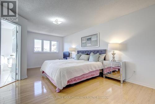 62 Laramie Crescent, Vaughan, ON - Indoor Photo Showing Bedroom