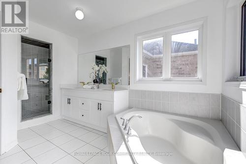 62 Laramie Crescent, Vaughan, ON - Indoor Photo Showing Bathroom