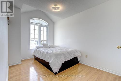 62 Laramie Crescent, Vaughan, ON - Indoor Photo Showing Bedroom