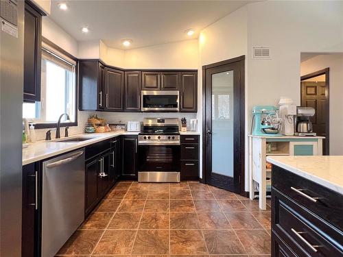 44 Kemville Crescent, Kemnay, MB - Indoor Photo Showing Kitchen With Stainless Steel Kitchen With Double Sink