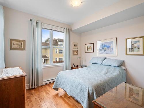 Chambre Ã Â coucher - H-8 Rue Ste-Lucie, Sainte-Agathe-Des-Monts, QC - Indoor Photo Showing Bedroom