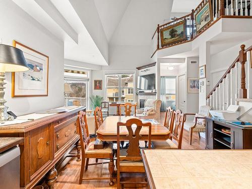 Salle Ã  manger - H-8 Rue Ste-Lucie, Sainte-Agathe-Des-Monts, QC - Indoor Photo Showing Dining Room