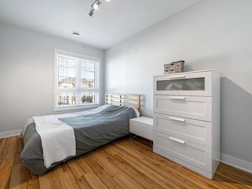 Master bedroom - 303-760 Rue Montmartre, Mascouche, QC - Indoor Photo Showing Bedroom