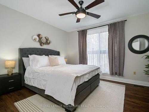 5-36 Yorkminster Rd, Toronto, ON - Indoor Photo Showing Bedroom