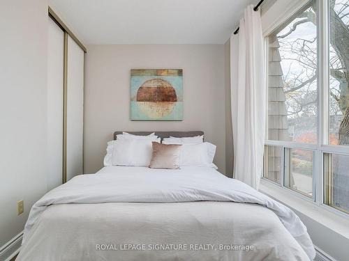 5-36 Yorkminster Rd, Toronto, ON - Indoor Photo Showing Bedroom