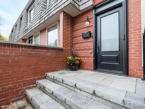 5-36 Yorkminster Rd, Toronto, ON - Outdoor With Exterior