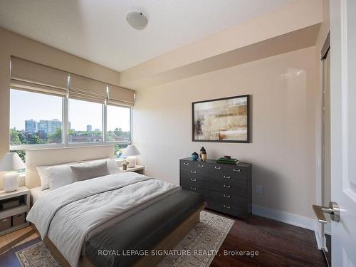 531-7608 Yonge St, Vaughan, ON - Indoor Photo Showing Bedroom