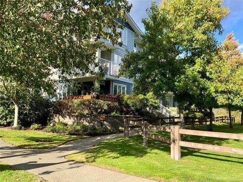 22-111 20Th St, Courtenay, BC - Outdoor