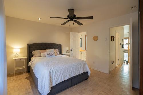 Master bedroom - 1950 Boul. Leblanc, Laval (Duvernay), QC - Indoor Photo Showing Bedroom