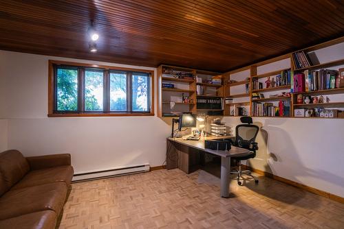 Office - 1950 Boul. Leblanc, Laval (Duvernay), QC - Indoor Photo Showing Office