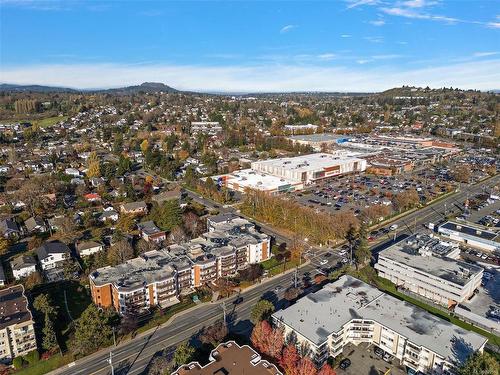 105-1560 Hillside Ave, Victoria, BC - Outdoor With View