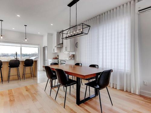 Dining room - 51 Rue Genest, Saint-Jean-Sur-Richelieu, QC - Indoor Photo Showing Dining Room