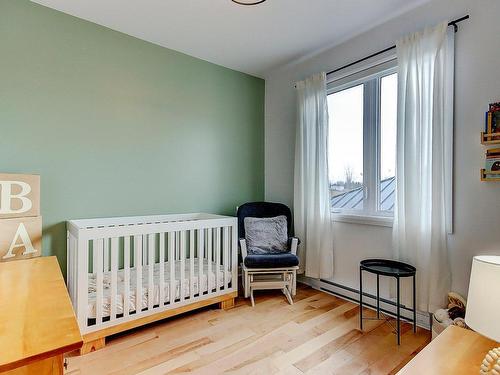 Bedroom - 51 Rue Genest, Saint-Jean-Sur-Richelieu, QC - Indoor Photo Showing Bedroom