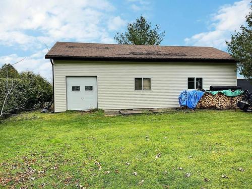 Garage - 28 Rue Principale N., Saint-Bruno-De-Guigues, QC - Outdoor With Exterior