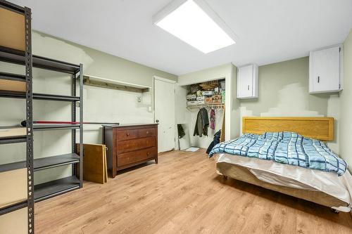 1605 29 Street, Vernon, BC - Indoor Photo Showing Bedroom