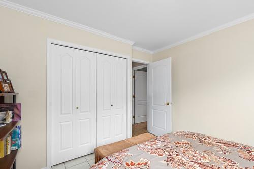 23-1201 Cameron Avenue, Kelowna, BC - Indoor Photo Showing Bedroom