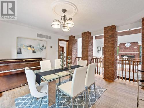 13397 Centreville Creek Road, Caledon, ON - Indoor Photo Showing Dining Room