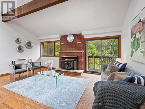 13397 Centreville Creek Road, Caledon, ON - Indoor Photo Showing Living Room With Fireplace