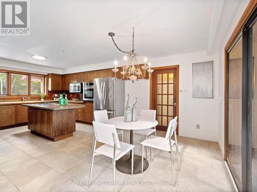 13397 Centreville Creek Road, Caledon, ON - Indoor Photo Showing Dining Room