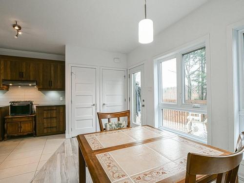 Coin-repas - 7Z Av. Du Parc, Gore, QC - Indoor Photo Showing Dining Room