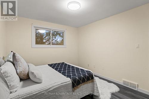 20 Edgemere Crescent, London, ON - Indoor Photo Showing Bedroom