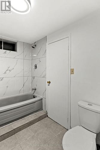 20 Edgemere Crescent, London, ON - Indoor Photo Showing Bathroom