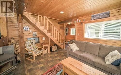 40 Skiers Lane, Crabbe Mountain, NB - Indoor Photo Showing Living Room