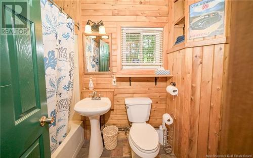 40 Skiers Lane, Crabbe Mountain, NB - Indoor Photo Showing Bathroom