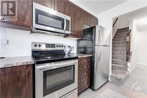 74 Feathertop Lane, Stittsville, ON - Indoor Photo Showing Kitchen