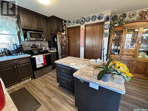 Mckee Acreage, Golden West Rm No. 95, SK - Indoor Photo Showing Kitchen