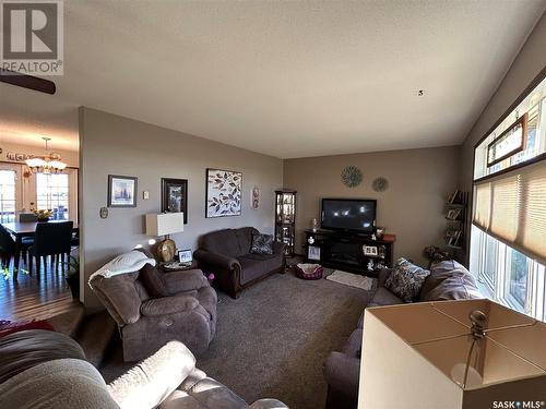 Mckee Acreage, Golden West Rm No. 95, SK - Indoor Photo Showing Living Room