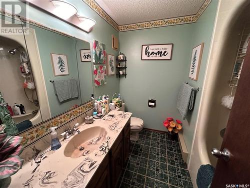 Mckee Acreage, Golden West Rm No. 95, SK - Indoor Photo Showing Bathroom