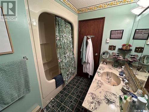 Mckee Acreage, Golden West Rm No. 95, SK - Indoor Photo Showing Bathroom