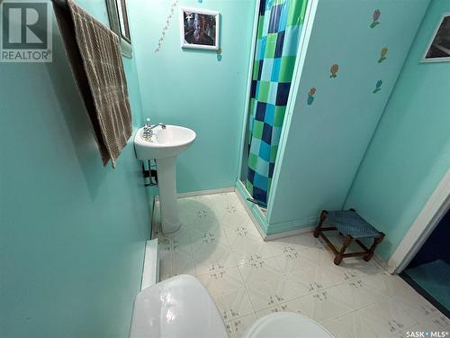 Mckee Acreage, Golden West Rm No. 95, SK - Indoor Photo Showing Bathroom