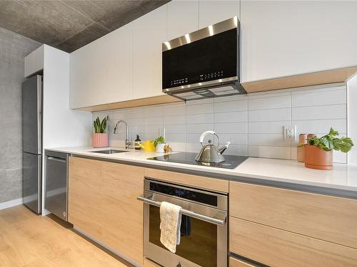 1308-1097 View St, Victoria, BC - Indoor Photo Showing Kitchen