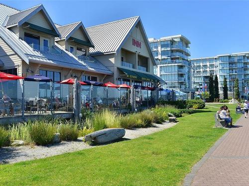 2287 Amelia Ave, Sidney, BC - Outdoor