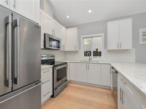 2287 Amelia Ave, Sidney, BC - Indoor Photo Showing Kitchen With Stainless Steel Kitchen With Upgraded Kitchen