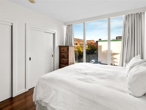 701-707 Courtney St, Victoria, BC - Indoor Photo Showing Bedroom