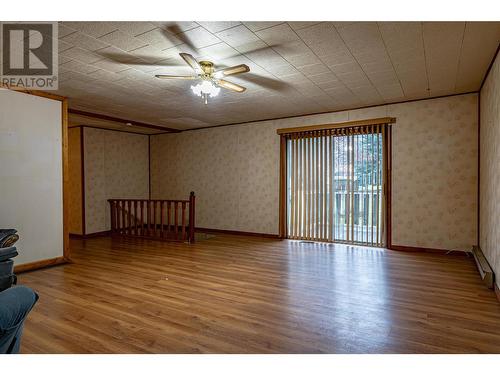 802 Cottonwood Avenue, Salmo, BC - Indoor