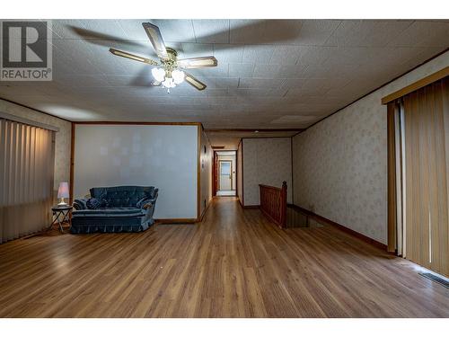 802 Cottonwood Avenue, Salmo, BC - Indoor