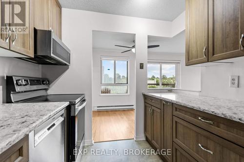 603 - 14 Greenview Drive, Kingston (Central City West), ON - Indoor Photo Showing Kitchen