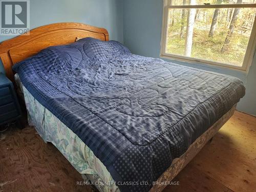 1116 Greer Road, North Frontenac (Frontenac North), ON - Indoor Photo Showing Bedroom