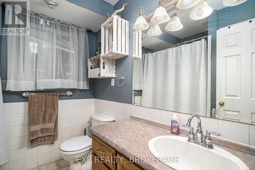 806 County 26 Road, Brighton, ON - Indoor Photo Showing Bathroom