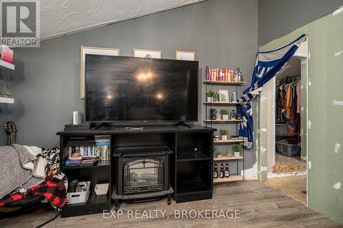 806 County 26 Road, Brighton, ON - Indoor