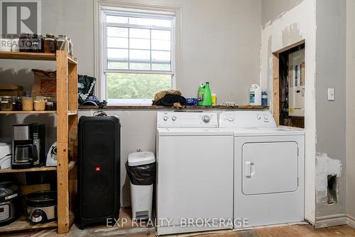 806 County 26 Road, Brighton, ON - Indoor Photo Showing Laundry Room